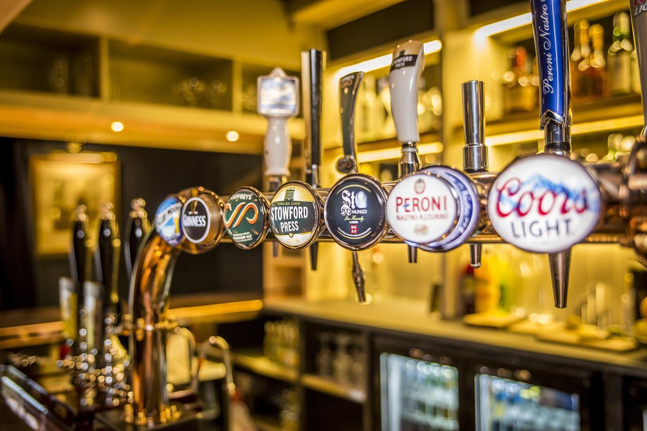 Bolton by Bowland The Coach & Horses Inn المظهر الخارجي الصورة